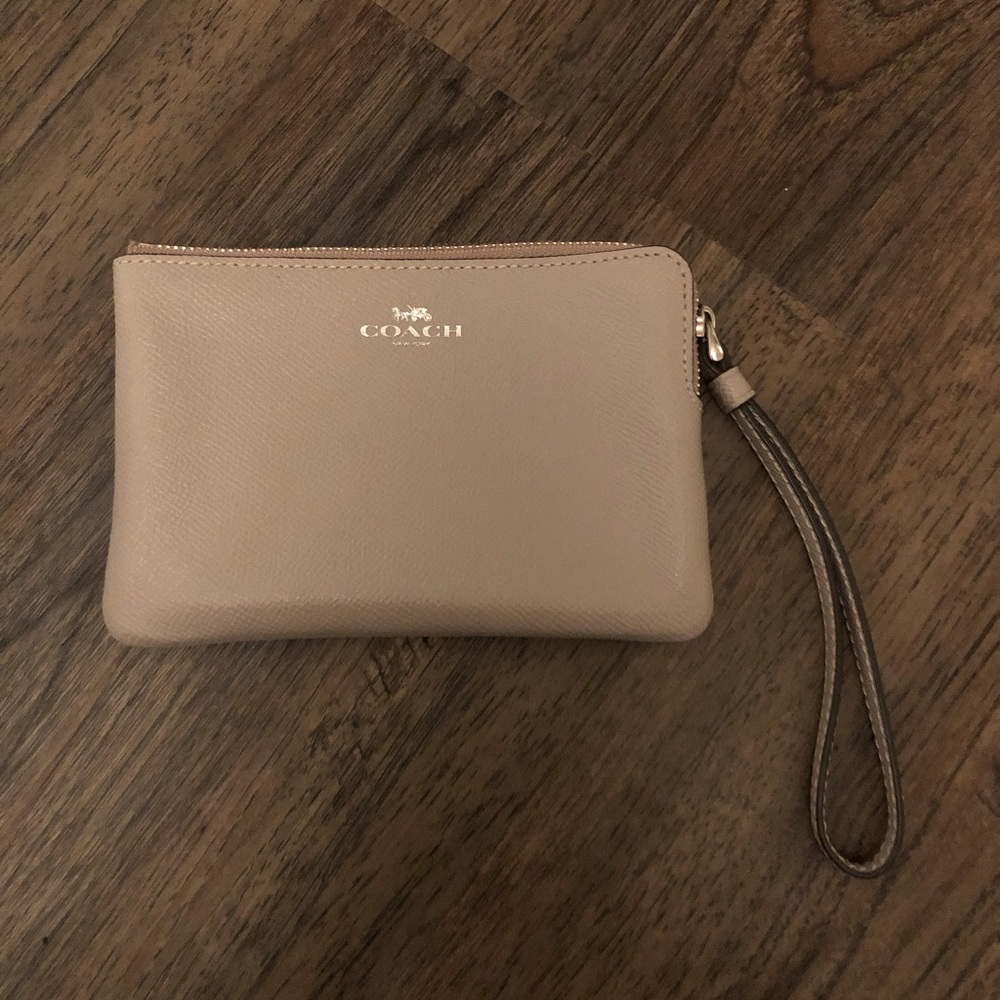 Light gray coach wristlet